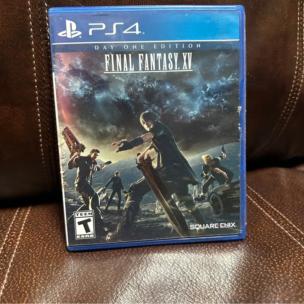 Final‎ Fantasy XV - Sony PlayStation 4 Complete In Case